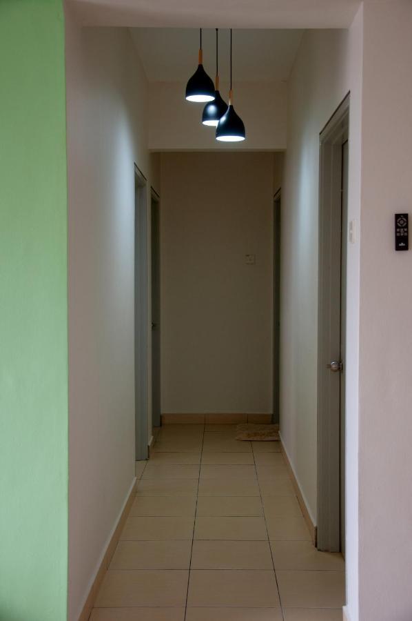 Five H Family Service Apartment *